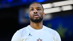 Damian Lillard, triplu câștigător la concursul de aruncări de trei puncte!