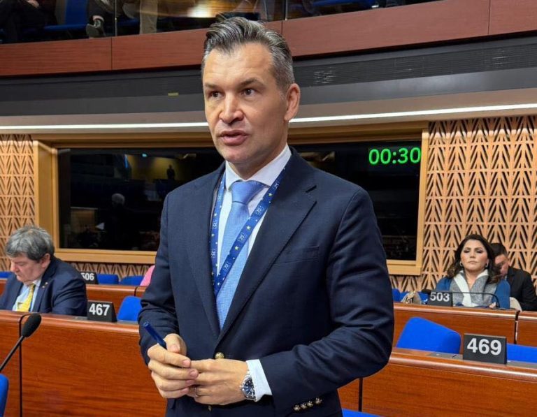 Președintele PNL Sector 4 evită comentarii despre planurile lui Bolojan de a-l înlocui