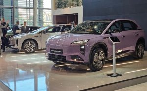 BYD raportează o prăbușire a vânzărilor în fața concurenței acerbe