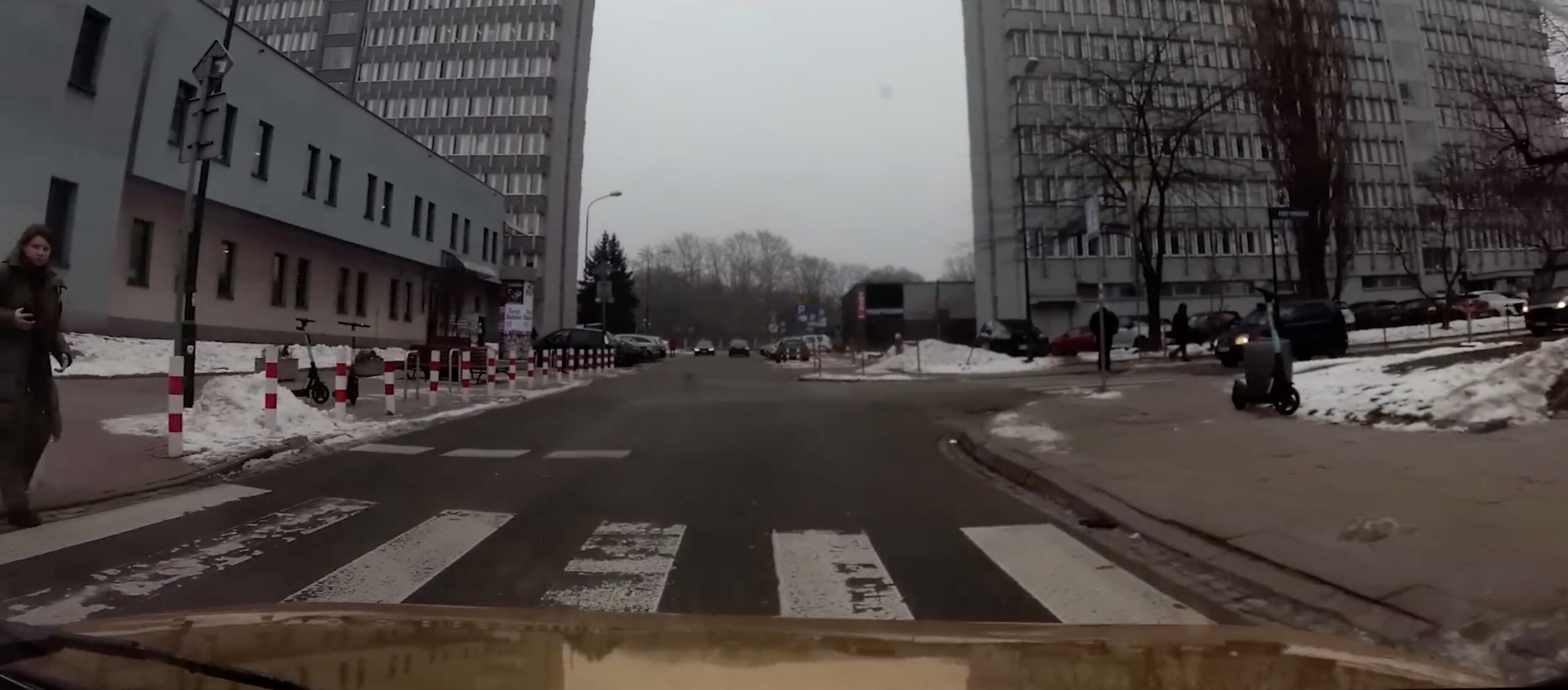 Ministrul Justiției din Polonia, amendat de poliție pentru încălcare a regulilor de circulație în timpul unui interviu YouTube