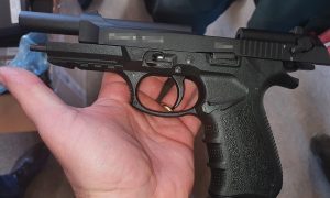 Elev din Predeal, împușcat cu pistol airsoft în școală, confirmat de ISJ Brașov