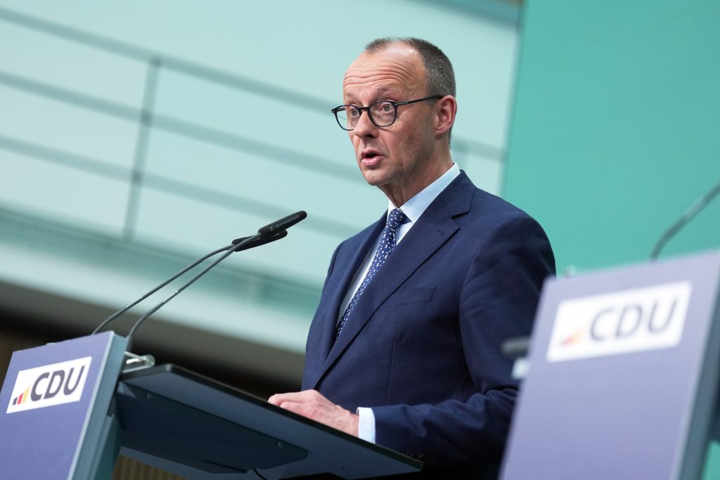 Germania respinge vehement planurile fiscale ale SPD: Friedrich Merz califică creșterea taxelor pentru bogați drept o povară deja consumată Cancelarul german Friedrich Merz a făcut o declarație dură, evidențiind opoziția sa față de noile propuneri fiscale ale Partidului Social-Democrat (SPD)