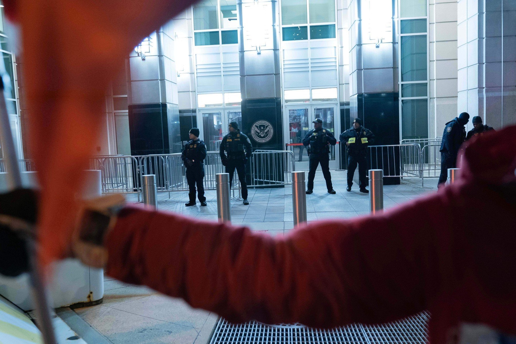 Un copil de 18 luni, aflat împreună cu părinții săi într-un centru de detenție pentru imigrație din sudul Texasului, a fost internat de urgență în urmă cu câteva săptămâni din cauza unei boli ce îi putea fi fatală