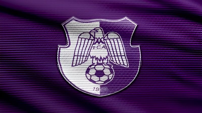 thumb-fc-arges-fabric-logo-4k-violet-fabric-background-superliga-bokeh-1.jpg