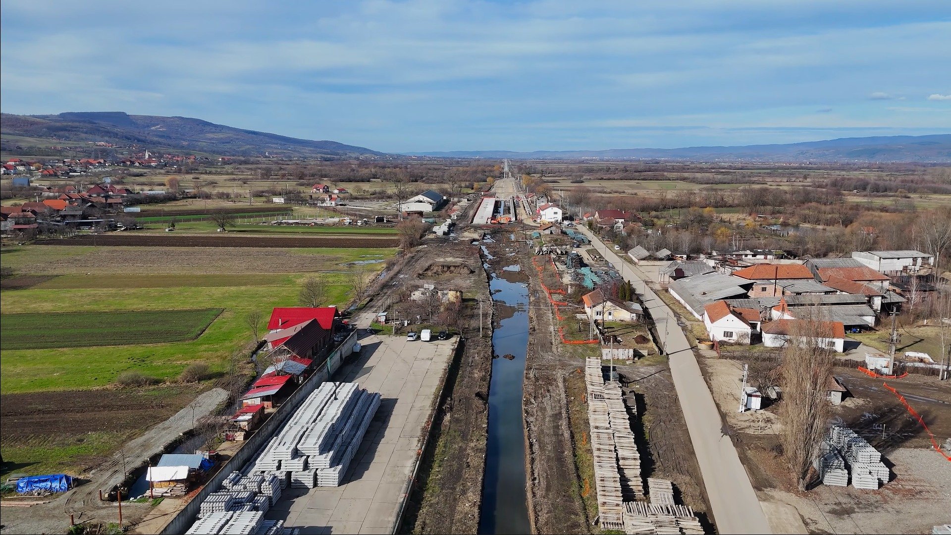 ProInfrastructură: Doar 16% avans în lucrările pe lotul Poieni-Aleșd, unde activează constructorul metroului din Cluj