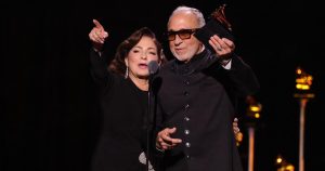 Grammy 2026: Live de la evenimentul anului – câștigători și fashion pe covorul roșu