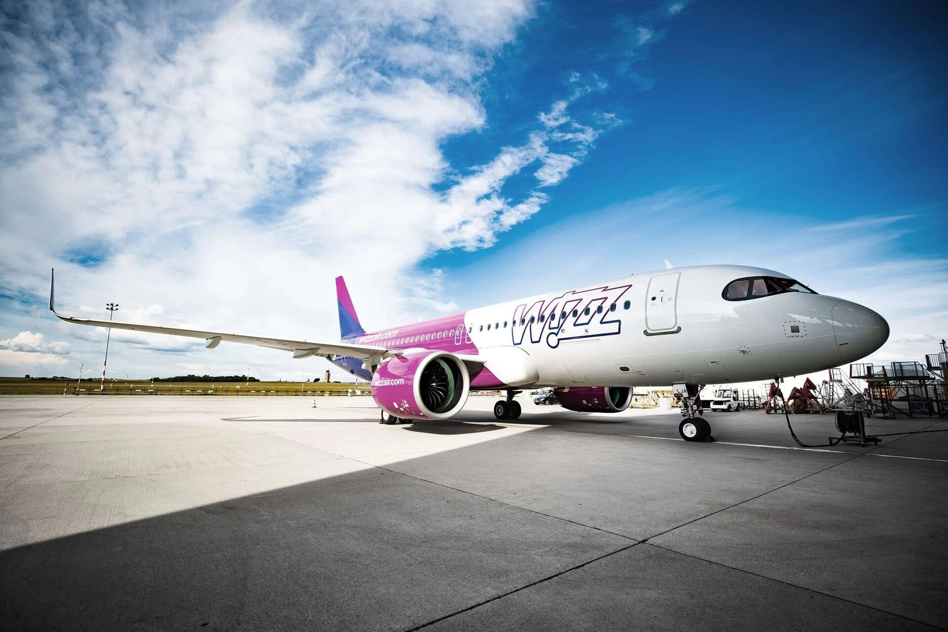 Wizz Air a anunțat lansarea platformei WIZZ Link, o inovație menită să simplifice procesul de rezervare pentru pasagerii care trebuie să-și planifice itinerarii cu mai multe segmente
