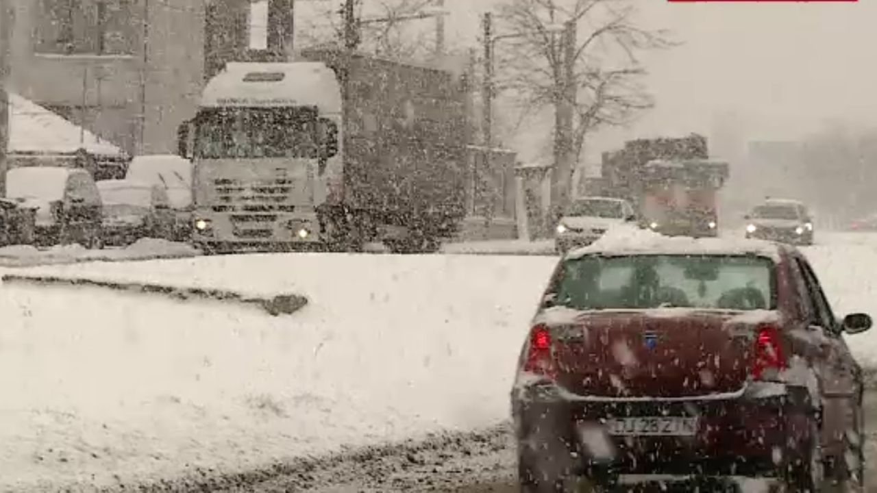 Cod de vreme extremă în sudul, centrul și estul României Județele din sudul, centrul și estul României sunt sub Cod galben și portocaliu de vreme rea, cu ninsori abundente și viscol