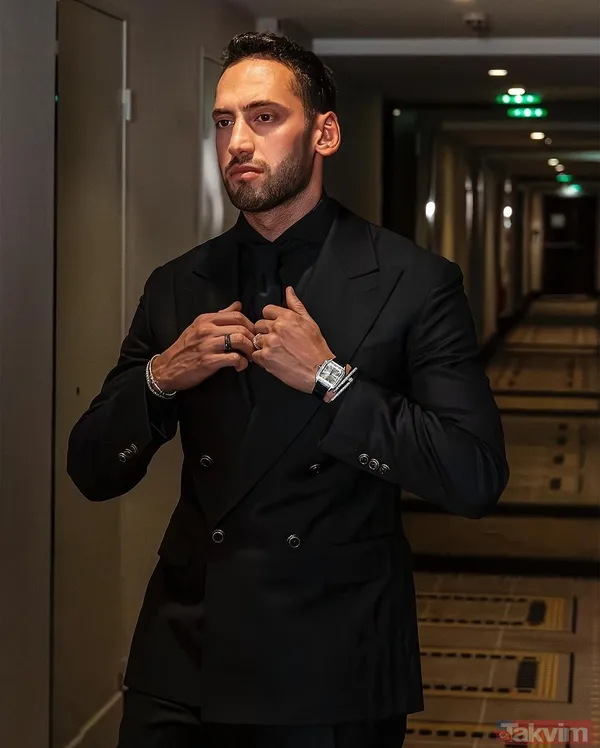 Împăcarea a venit cu copilul: Hakan Çalhanoğlu și-a cerut iertare și s-a întors acasă Norii negri care pluteau deasupra relației dintre fotbalistul Hakan Çalhanoğlu și soția sa s-au risipit odată cu sosirea pe lume a fiicei lor, Liya