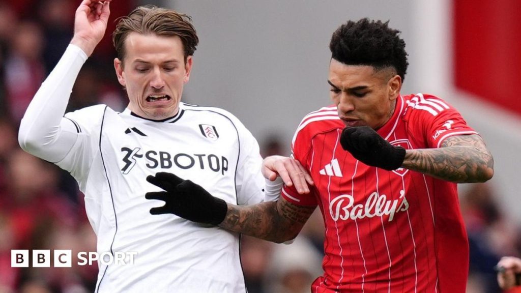 Nottingham Forest scapă de zona retrogradării după un meci tensionat cu Fulham Nottingham Forest a reușit să iasă din zona retrogradării în Premier League, după un meci acasă împotriva lui Fulham, încheiat la egalitate, scor 0-0