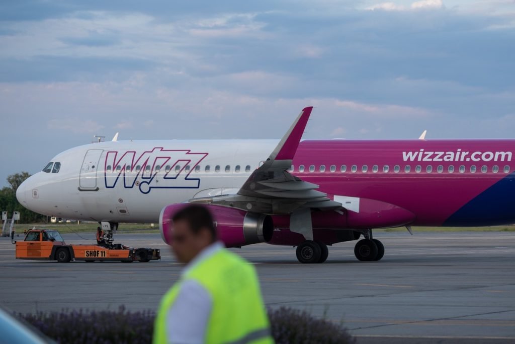 Wizz Air prelungește suspendarea zborurilor către și dinspre mai multe destinații Compania aeriană Wizz Air a anunțat joi prelungirea suspendării zborurilor către și dinspre mai multe destinații