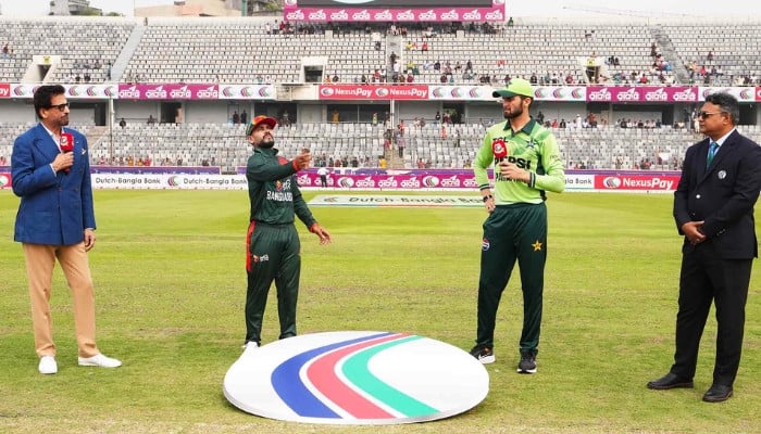 Bangladesh a ales să joace la bowling în al doilea meci ODI împotriva Pakistanului, după ce a câștigat tragerea la sorți vineri, pe Stadionul Național Shere Bangla din Dhaka