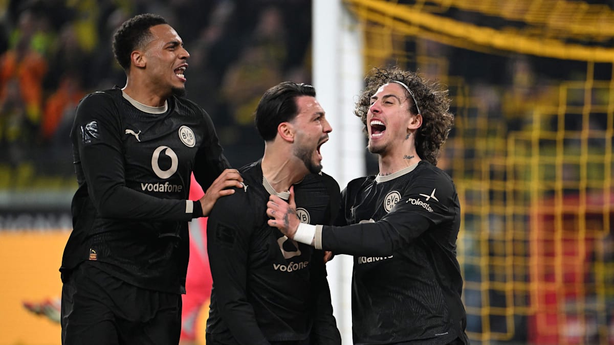Bundesliga: Dortmund revine spectaculos cu hsv după pauză