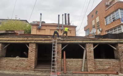 Autorizațiile de construire pentru locuințe, în scădere la nivel național Numărul autorizațiilor de construire pentru clădiri rezidențiale a suferit o scădere de 8,4% în primele două luni ale acestui an, ajungând la un total de 4.154, conform datelor publicate marți de Institutul Național de Statistică