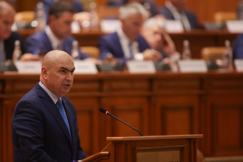 Bolojan susține dislocarea de capabilități americane: Un pas considerat benefic pentru România Premierul Ilie Bolojan a declarat miercuri, în plenul Parlamentului, că propunerea de dislocare de capabilități americane în România este în interesul țării