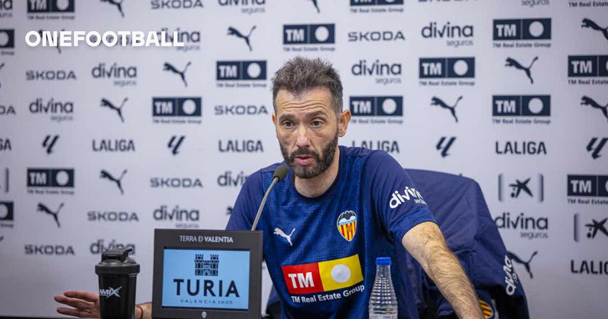 Valencia se pregătește pentru duelul cu Alavés: Corberán analizează provocările și așteptările Valencia CF se pregătește pentru meciul din La Liga EA Sports împotriva echipei Deportivo Alavés, programat pentru duminică, la Camp de Mestalla