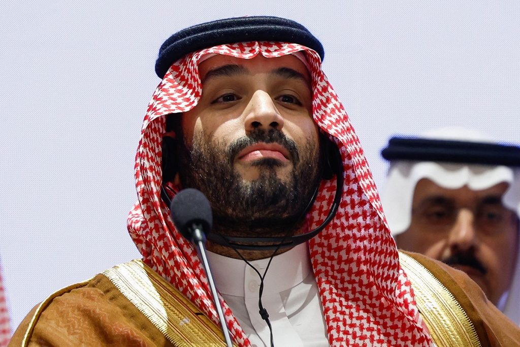 Prințul saudit i-a sugerat lui Trump să atace Iranul, dezvăluie surse Prințul moștenitor al Arabiei Saudite, Mohammed bin Salman, i-a recomandat fostului președinte american Donald Trump să adopte o poziție agresivă față de Iran