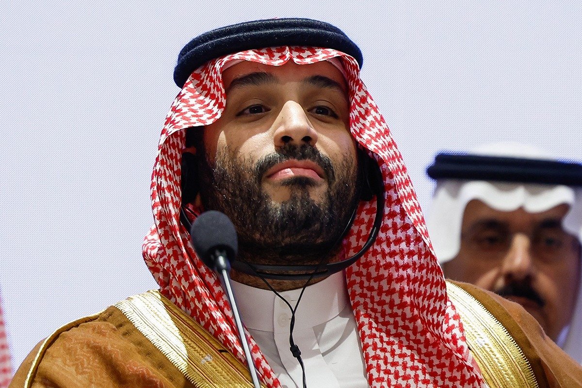 Prințul saudit i-a sugerat lui Trump să atace Iranul, dezvăluie surse Prințul moștenitor al Arabiei Saudite, Mohammed bin Salman, i-a recomandat fostului președinte american Donald Trump să adopte o poziție agresivă față de Iran