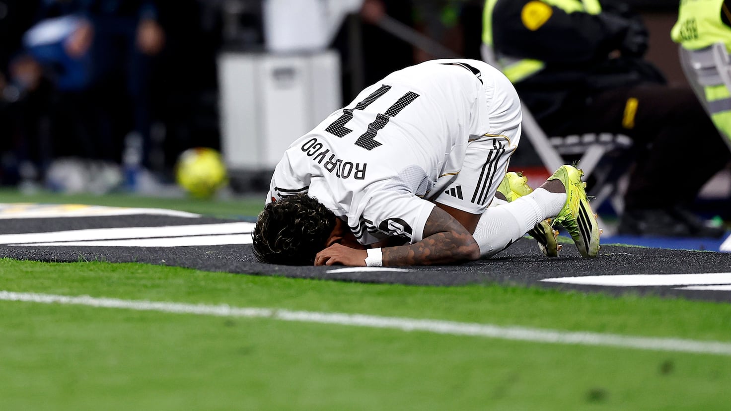 Rodrygo, starul lui Real Madrid, accidentat grav: pauză lungă și visul mondial pierdut Atacantul brazilian al echipei Real Madrid, Rodrygo Goes, va rata restul sezonului și Campionatul Mondial de Fotbal din această vară, după ce a suferit o accidentare gravă la genunchi în timpul meciului cu Getafe