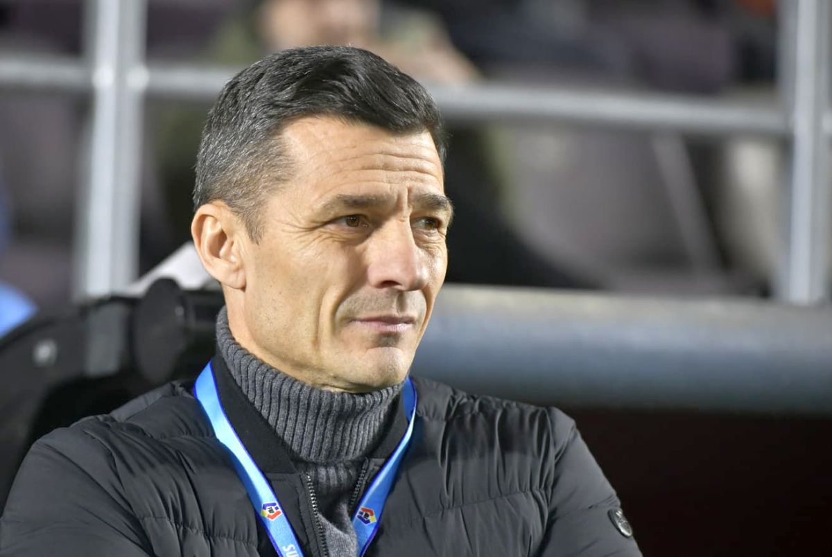 Costel Gâlcă, marcat de doliu, va merge la Cluj cu Rapidul Antrenorul Rapidului, Costel Gâlcă, va face deplasarea la Cluj pentru meciul din play-off cu CFR, în ciuda veștii tragice primite miercuri