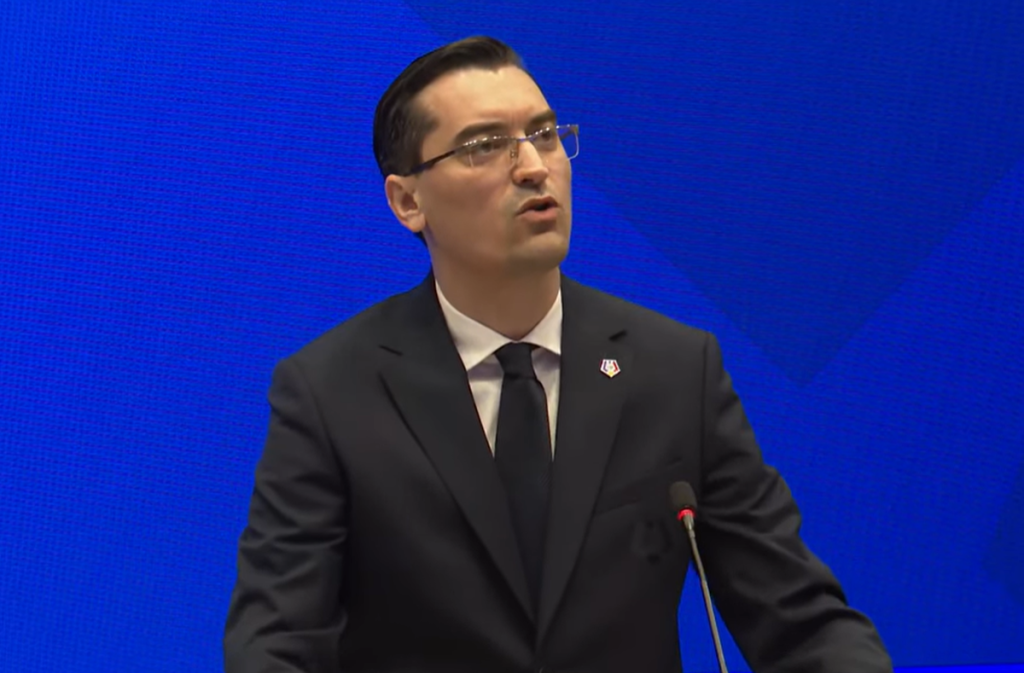 Răzvan Burleanu, reales președintele FRF pentru al patrulea mandat, cu un scor zdrobitor Miercuri, la Casa Fotbalului, a avut loc Adunarea Generală a Federației Române de Fotbal (FRF)
