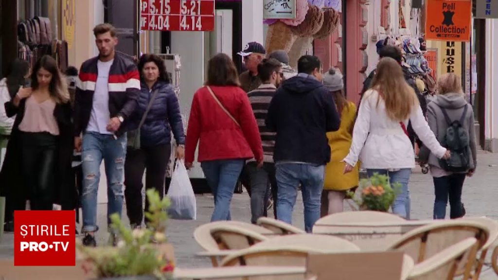 Vremea se strică la București: Vine frigul, norii și vântul