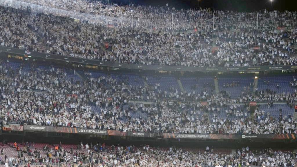 Barca blochează biletele la Champions: Fanii englezi, pericolul numărul unu!