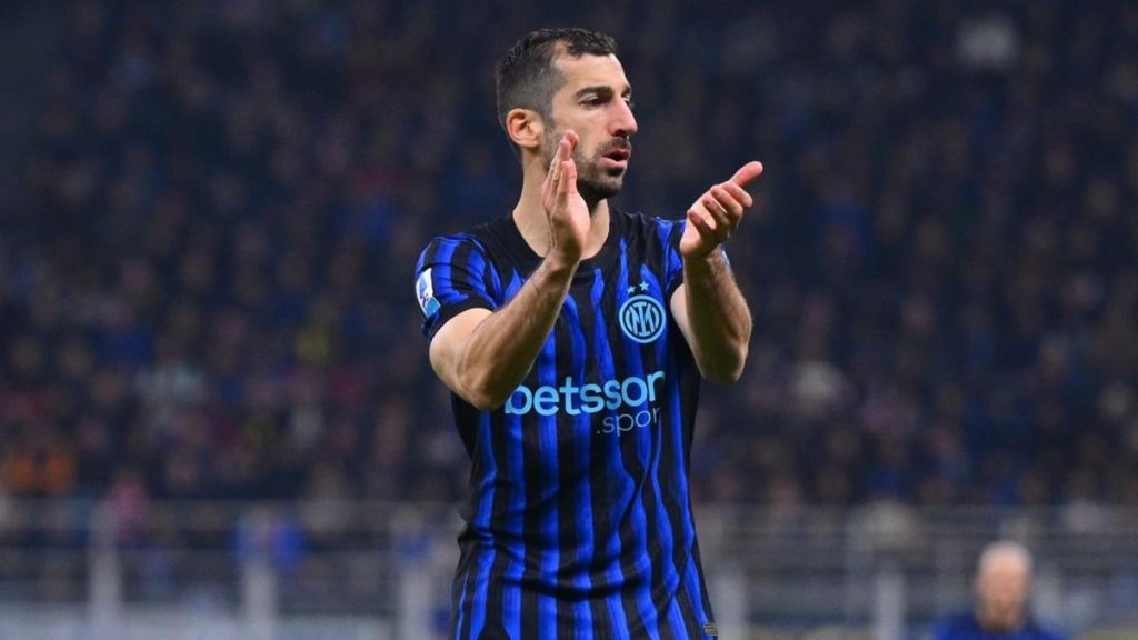 Inter pregătește unsprezecele pentru derby: Thuram, incert; Hakan, rezervă Derby-ul milanez se apropie cu pași repezi, iar antrenorul Interului, care e momentan Chivu, are bătăi de cap în ceea ce privește echipa pe care o va trimite pe teren