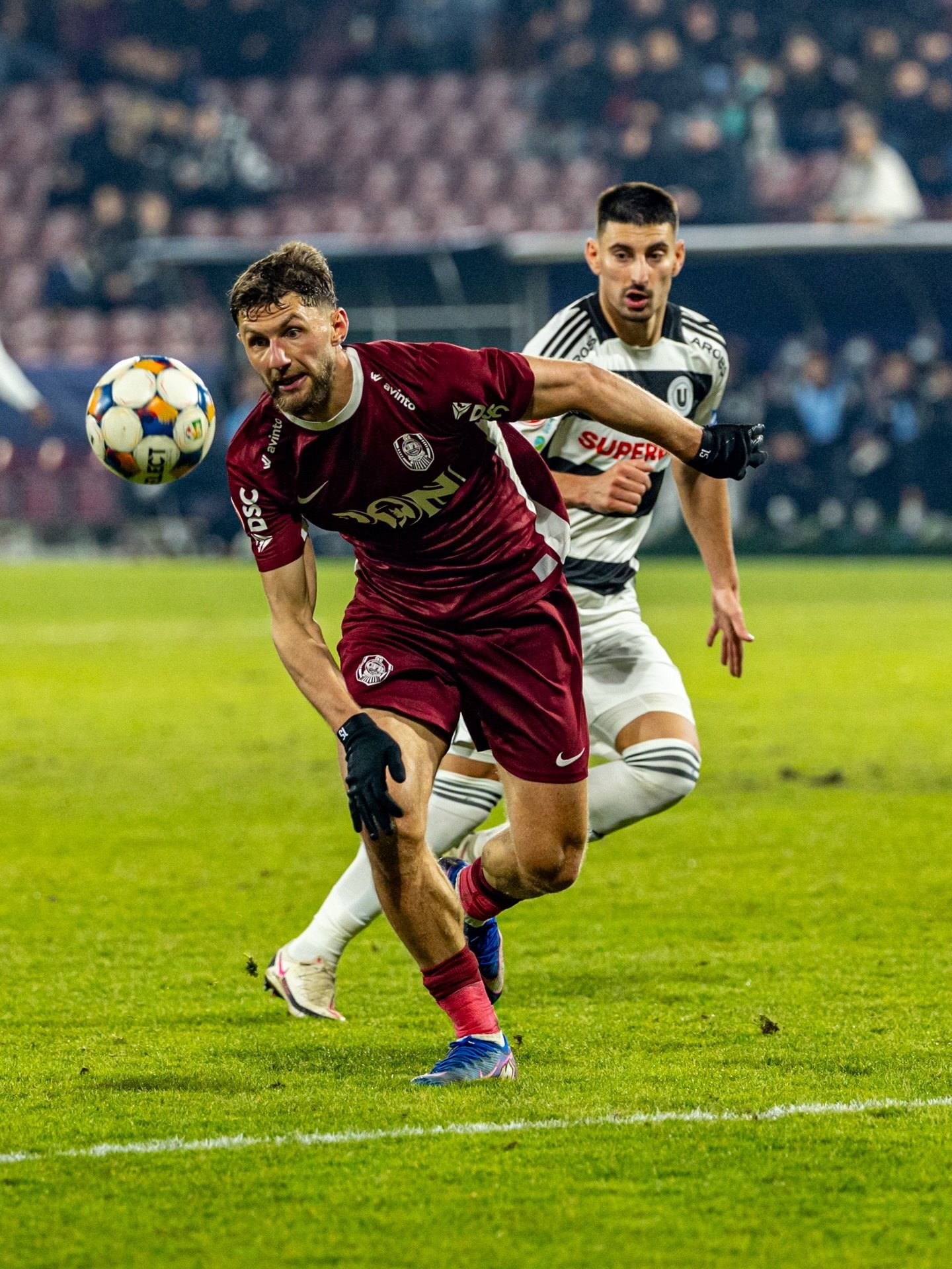 Derby-ul Clujului, gata de un nou capitol: „U” Cluj și CFR se luptă pentru supremație Universitatea Cluj și CFR 1907 Cluj se întâlnesc luni, 16 martie, de la ora 20:30, într-un nou episod al derby-ului Clujului