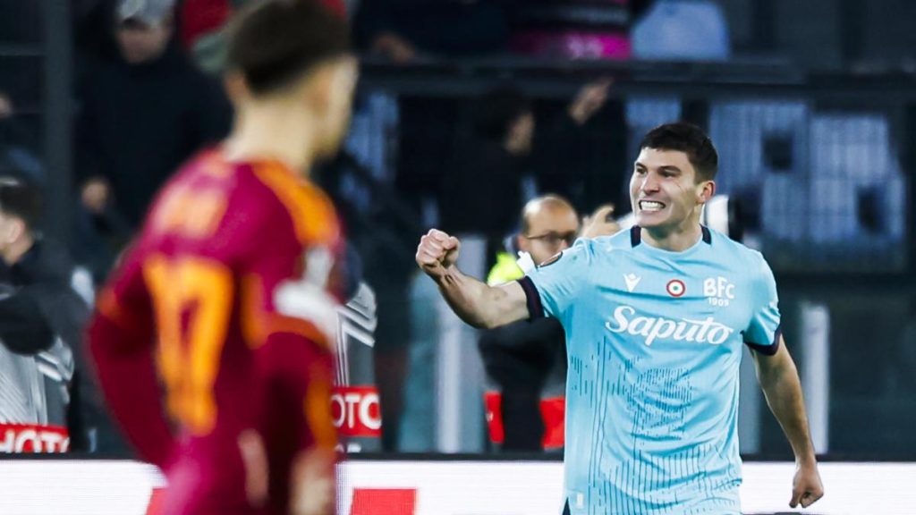 Bologna elimină Roma din Europa League într-un meci dramatic, decis în prelungiri Roma este eliminată din Europa League în optimi, după o înfruntare epică cu Bologna, încheiată cu scorul de 3-4 la general
