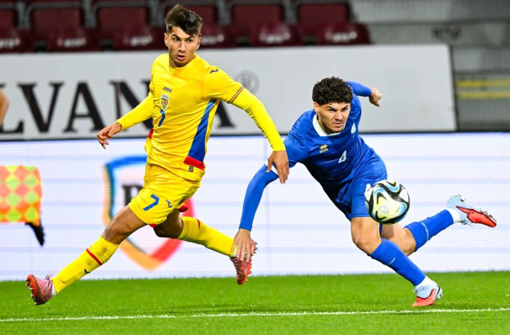 Kosovo – România, duel crucial pentru U21 în drumul spre EURO 2027 Naționala de tineret a României, U21, joacă astăzi, de la ora 20:00, în deplasare, împotriva reprezentativei similare a Kosovo, într-un meci crucial din preliminariile Campionatului European din 2027