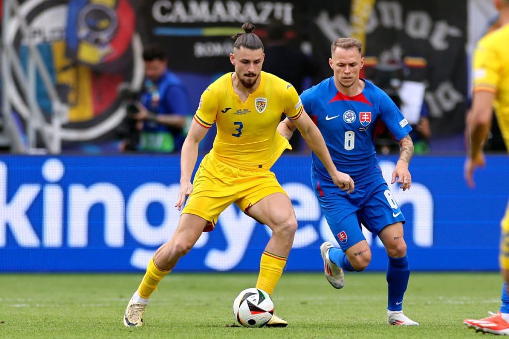 Slovacia – România: Duelul fără miză, sub semnul emoțiilor pentru Lucescu Bratislava este scena unui meci lipsit de importanță pentru ambele echipe naționale, dar încărcat de emoție