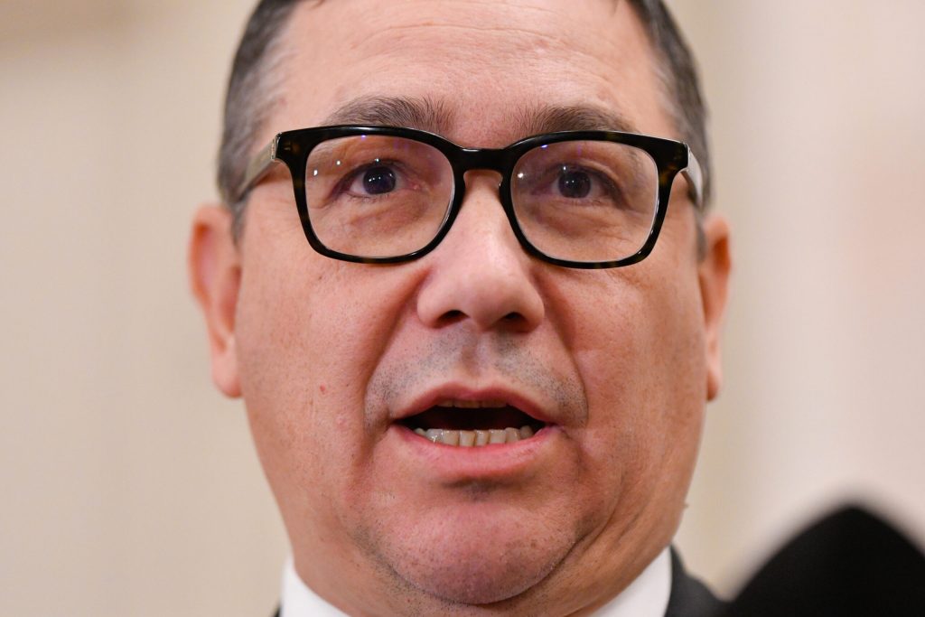 Scandal diplomatic: Fiica lui Victor Ponta, exclusă de la repatriere