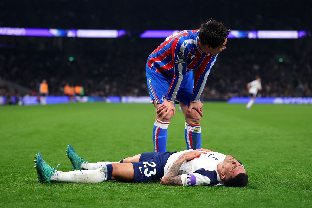Tottenham, umilință pe teren propriu: Crystal Palace spulberă echipa lui Tudor și o aduce la un pas de retrogradare Londra, 6 martie 2026 – Tottenham a suferit o înfrângere usturătoare pe teren propriu în fața celor de la Crystal Palace, scor 1-3, în etapa cu numărul 29 din Premier League