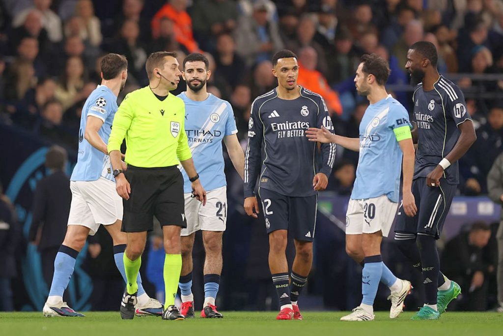 Real Madrid și Manchester City se înfruntă pe viață și pe moarte în returul „optimilor” Champions League Seară incendiară pe Etihad Stadium! Manchester City și Real Madrid se luptă, marți seară, pentru un loc în sferturile de finală ale Ligii Campionilor