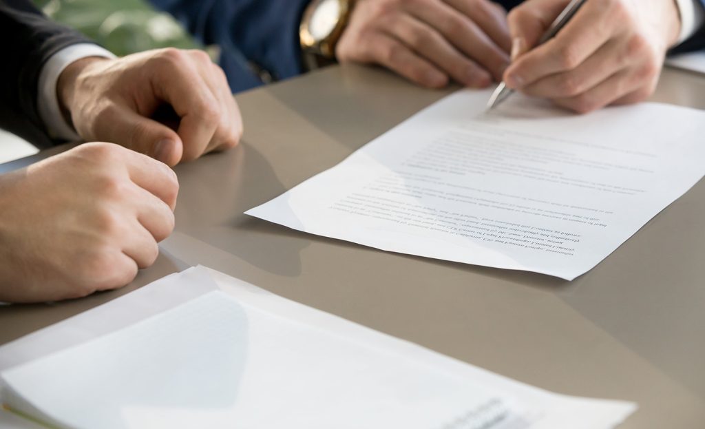 Adeverința de vechime, o problemă mai importantă pentru angajați din 2026 Începând cu anul 2026, angajații și foștii angajați trebuie să acorde o atenție sporită adeverinței de vechime