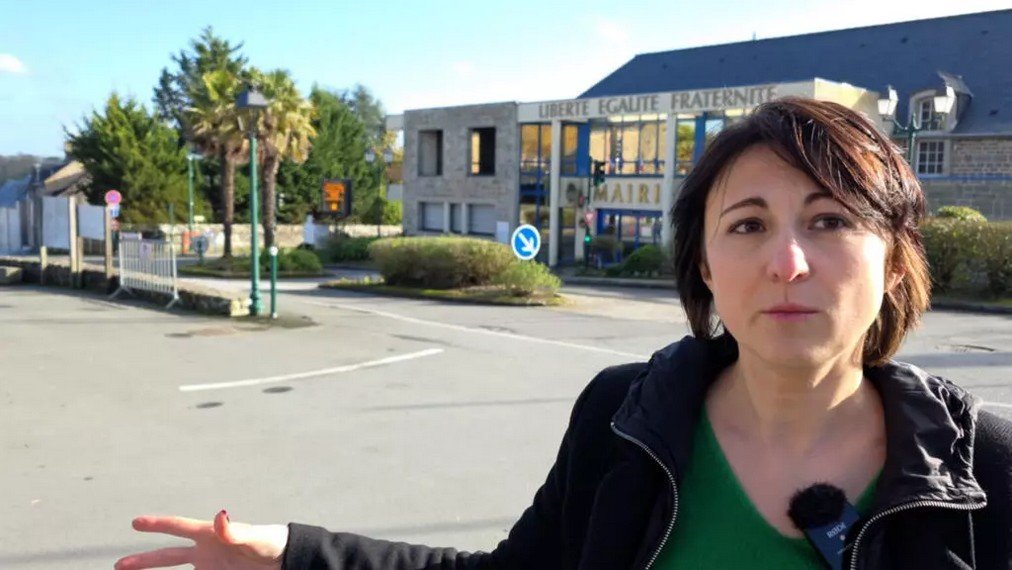 Alegeri locale în Franța: Românii în cursă pentru fotoliul de primar Franța se pregătește pentru primul tur al alegerilor locale, un scrutin crucial pentru desemnarea primarilor din cele aproximativ 35.000 de comune și orașe ale țării