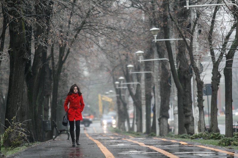 Primăvara, cu gust de iarnă: vremea se schimbă radical în România După o perioadă neobișnuit de caldă, cu temperaturi de primăvară timpurie, România se pregătește pentru o răcire bruscă, adusă de un curent de aer rece dinspre nord-estul Europei