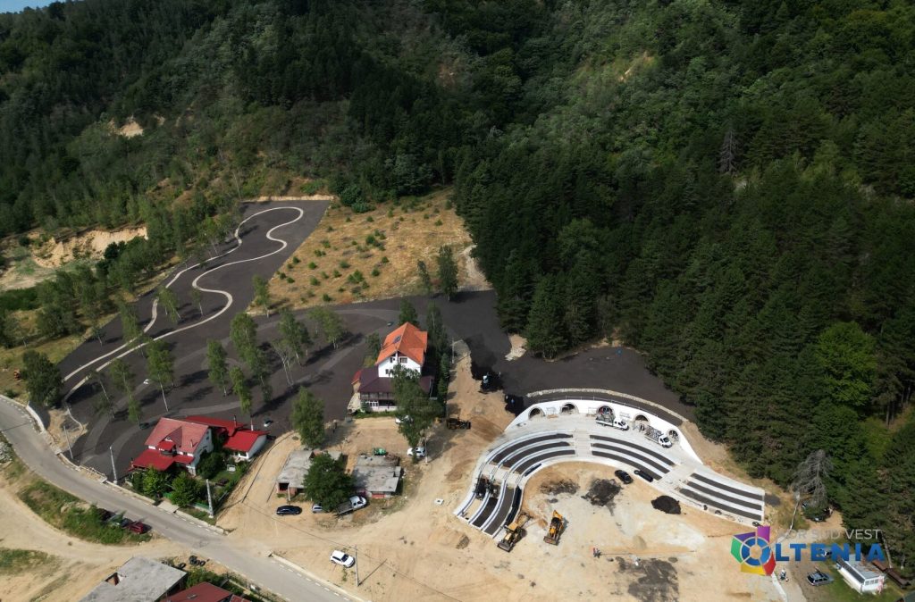 SALROM vrea să reia exploatarea grafitului la Baia de Fier, în contextul cererii europene Societatea Națională a Sării (SALROM) a anunțat că a inițiat demersuri încă din anul 2022 pentru reluarea exploatării grafitului în zona Baia de Fier, mai exact în perimetrul Ungurelașu-Polovragi, din județul Gorj
