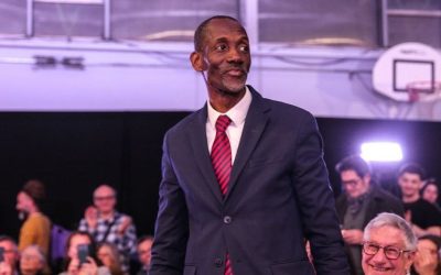 Primarul din Saint-Denis acuză un post TV de rasism Bally Bagayoko, recent ales primar al orașului Saint-Denis, situat în apropiere de Paris, a anunțat că va depune o plângere împotriva postului de televiziune CNews