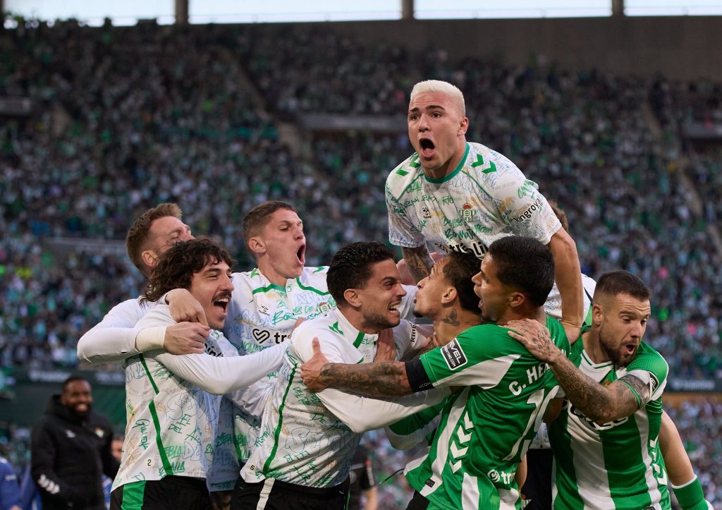 Real Betis joacă un meci crucial pentru Europa League, în deplasare Sevilla se pregătește pentru un meci crucial în La Cartuja, împotriva celor de la Celta Vigo