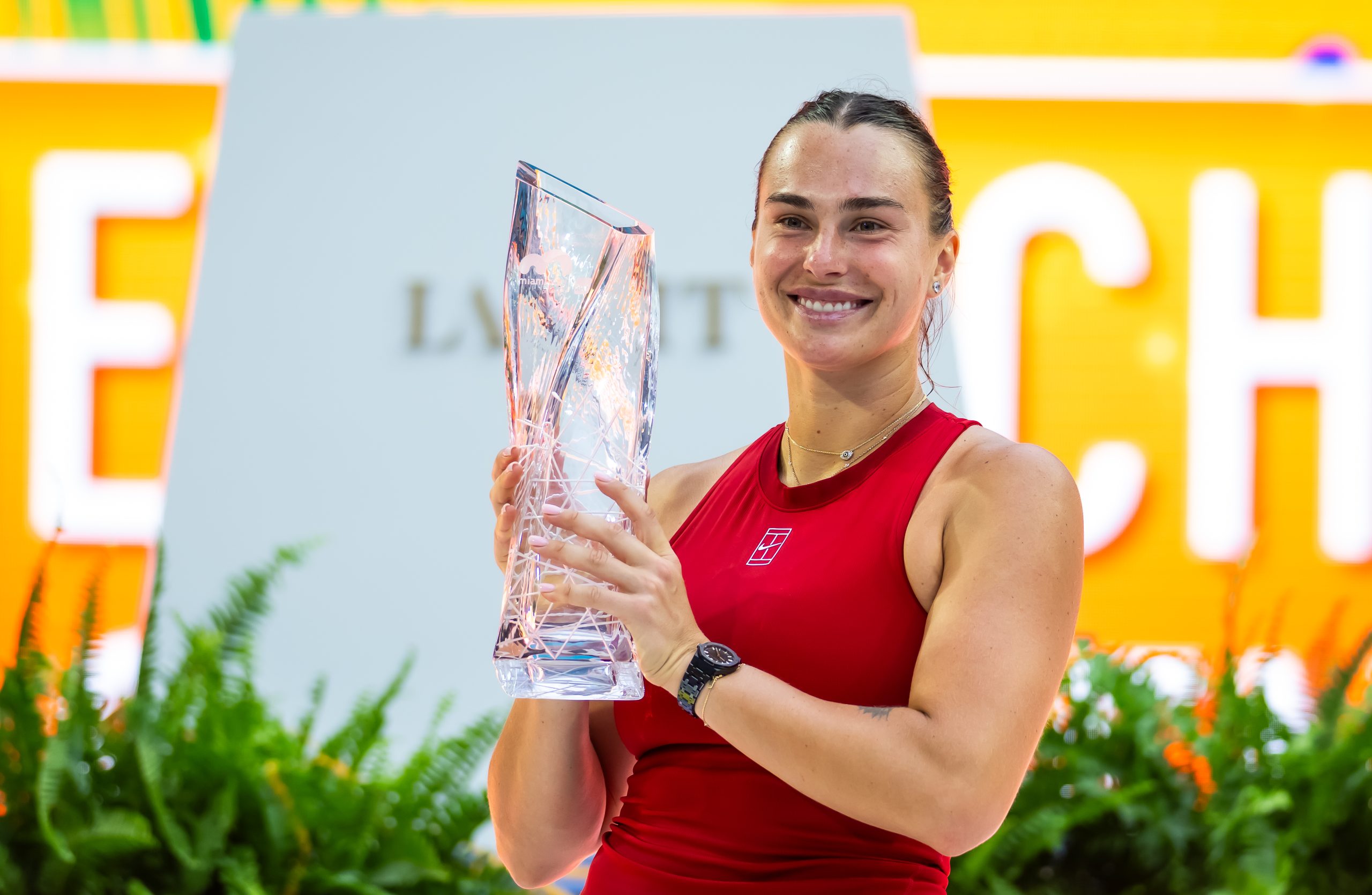 Miami Open 2026: Aryna Sabalenka și Iga Swiatek, pe teren pentru un nou titlu Turneul de tenis Miami Open, parte a „Sunshine Double” pe circuitul WTA, începe pe 17 martie, cu speranța de a oferi un spectacol sportiv de excepție