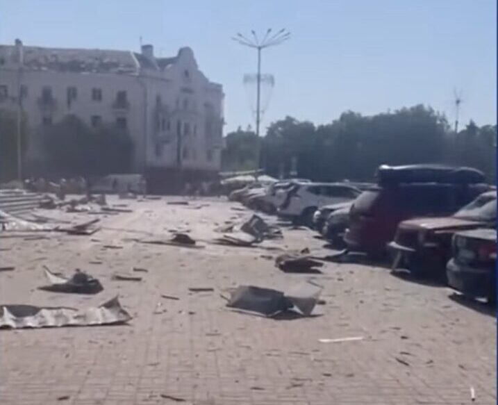 Întreruperi masive de electricitate în regiunea ucraineană Cernigău după un atac rusesc Regiunea Cernigău din nordul Ucrainei, o zonă care se învecinează cu Rusia, s-a confruntat sâmbătă cu întreruperi masive de curent electric, în urma unui atac cu drone rusești