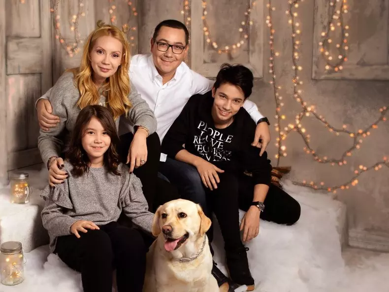 Ponta și-a adus fiica din Dubai, Daciana Sârbu: „Nu mă oprește ura”