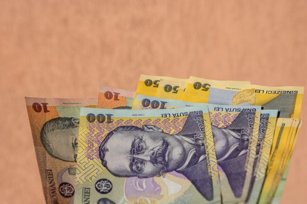 Pensionarii primesc 100 lei de la stat înainte de Paște 2026