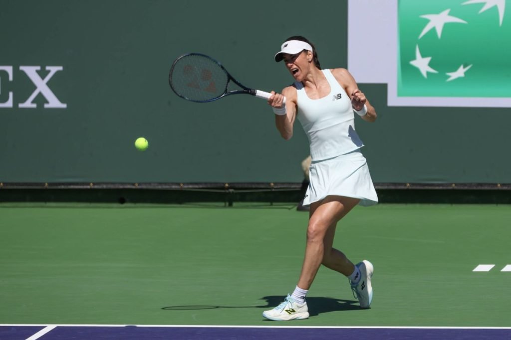 Cîrstea o înfruntă pe Gauff în optimile de finală la Miami Open Sorana Cîrstea, sportiva română în vârstă de 35 de ani, numărul 35 mondial, se duelează în aceste momente cu americanca Coco Gauff, a patra jucătoare a lumii, în optimile de finală ale turneului Miami Open