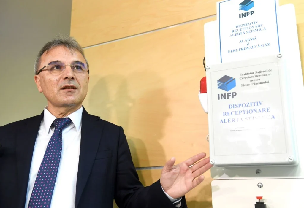 Institutul de Fizică a Pământului dezvoltă un sistem de avertizare seismică pentru companii Institutul de Fizică a Pământului (INFP) lucrează la un sistem de avertizare seismică, destinat în special companiilor private