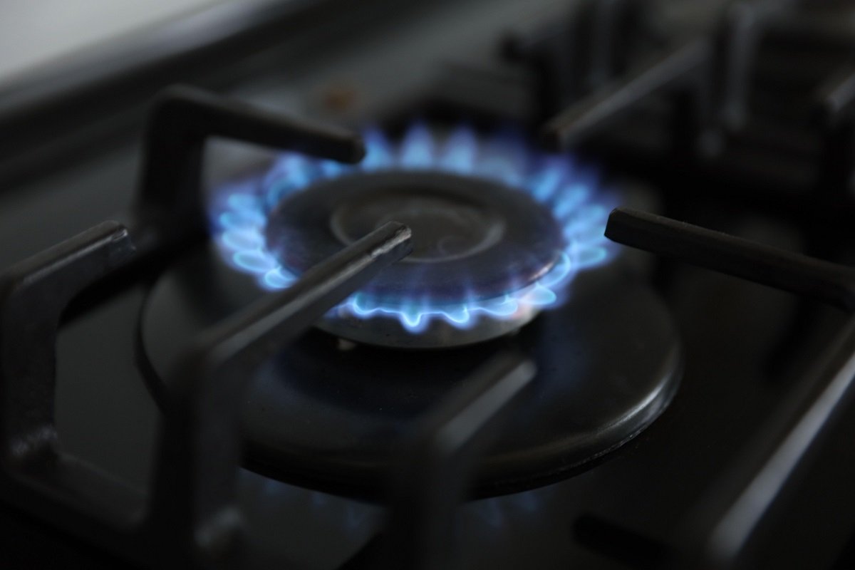 Gazele se scumpesc din 1 aprilie: Cât vor plăti în plus românii?