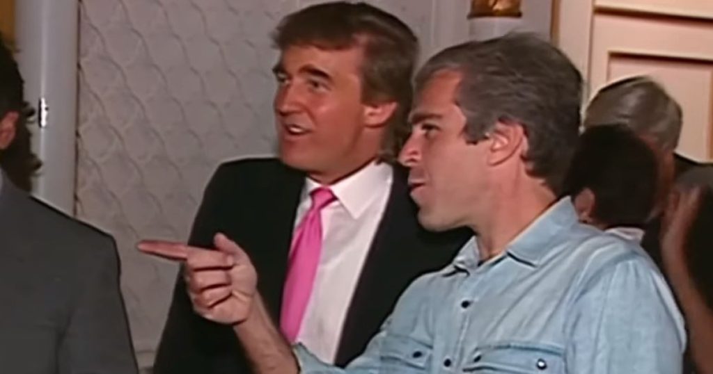 Documente FBI publicate: O femeie îl acuză pe Donald Trump de agresiune sexuală Departamentul de Justiție al Statelor Unite a făcut publice documente FBI care detaliază interviurile din 2019 cu o femeie