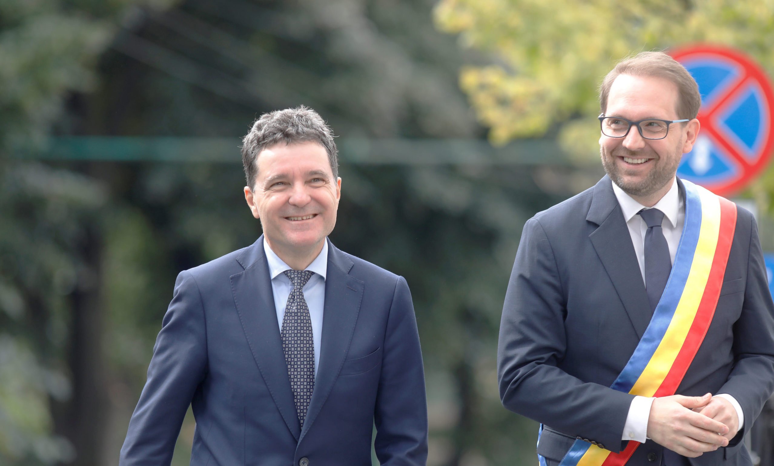 Fritz dezvăluie întâlniri săptămânale secrete cu Nicușor Dan la Cotroceni Liderul USR, Dominic Fritz, a făcut o declarație surprinzătoare luni seara la Digi24, dezvăluind că are întâlniri regulate cu președintele Nicușor Dan la Palatul Cotroceni